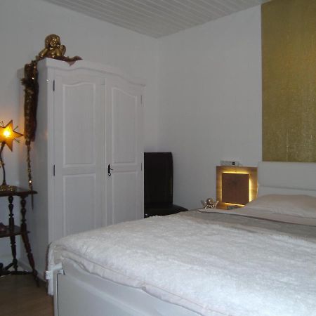 Ferienwohnung Rosentraum Oberotterbach Exteriér fotografie